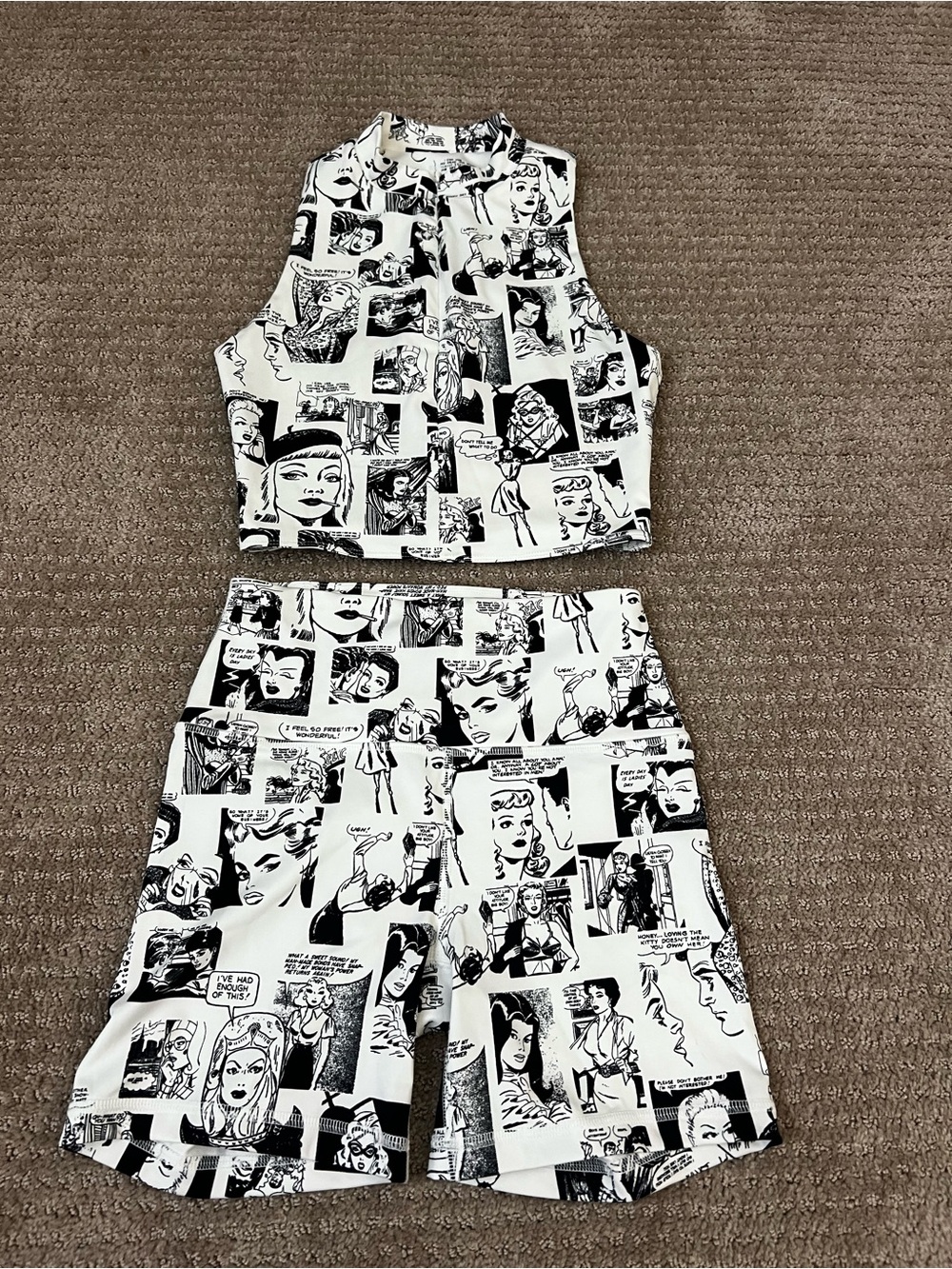 REFORMATION CINDY ECOMOVE ZIP FRONT COMIC NEWSPRINT SET TANK AND SHORTS SMALL